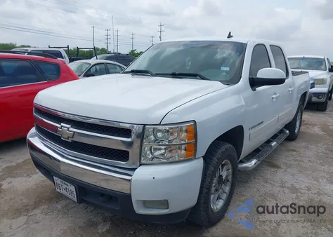 2008 Chevrolet Silverado 1500 Ltz z USA, uszkodzony, nr VIN 3GCEK13J38G214837